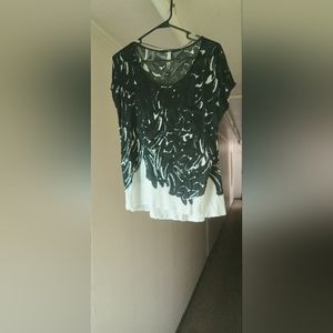 Lady's Black and White Top